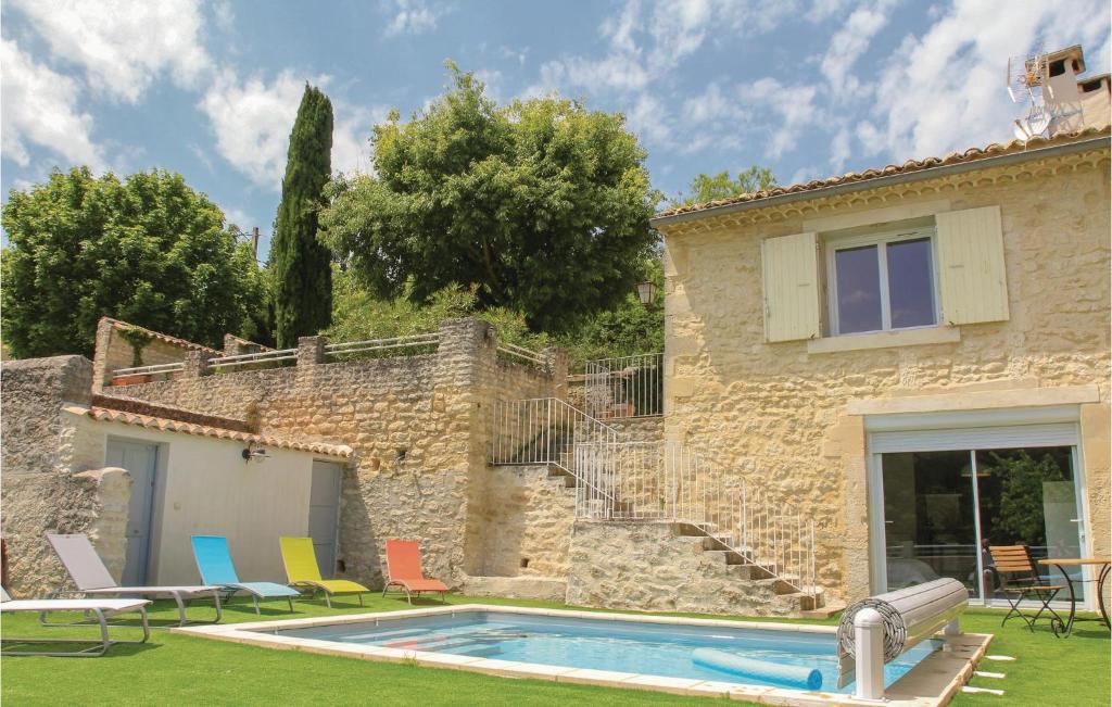 Maison de vacances Awesome home in St Restitut with 2 Bedrooms, Private swimming pool and Outdoor swimming pool , 26130 Saint-Restitut