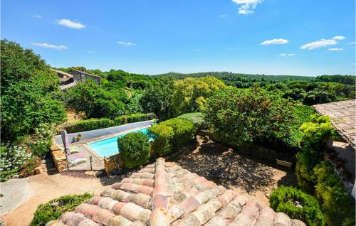 Awesome home in Uzs with 5 Bedrooms, Private swimming pool and Outdoor swimming pool Baron france