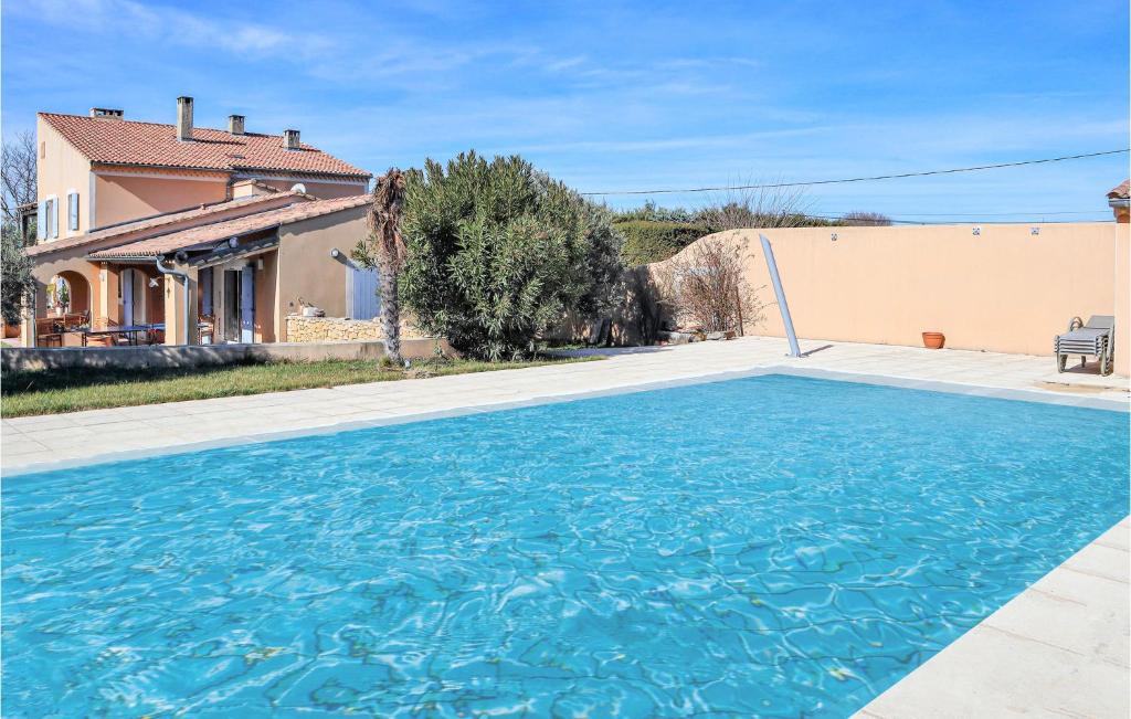 Maison de vacances Awesome home in Valras with WiFi, Private swimming pool and Outdoor swimming pool , 84600 Valréas