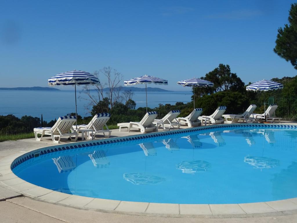 Hôtel Azur Hotel Chemin de l'Aragail - Cavalière, 83980 Le Lavandou