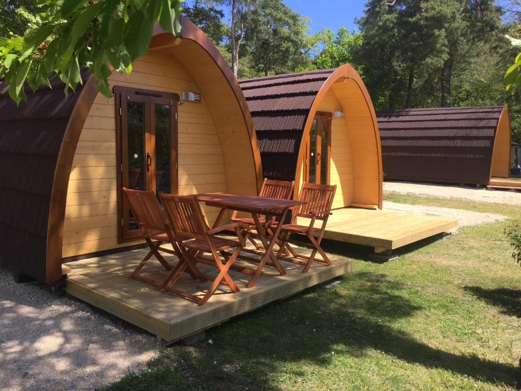 Complexe hôtelier AZUR Waldcamping Auwaldsee Am Auwaldsee 1, 85053 Ingolstadt