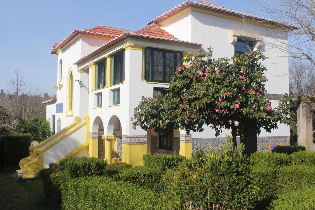 B&B / Chambre d'hôtes B&B Casa das Eiras Rua Marques de Abreu 295, 3420-170 Pereira
