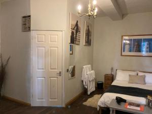 7 Dagnaud De la Tude our family farmhouse style home with en-suite