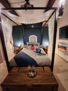 B&B / Chambre d'hôtes A l'Orée des pins - Gite indépendant avec baignoire balnéo et Home Cinéma en sup - Voir info de l'hôte chemin du clos-quartier la flède 13780 Cuges-les-Pins Provence-Alpes-Côte d\'Azur