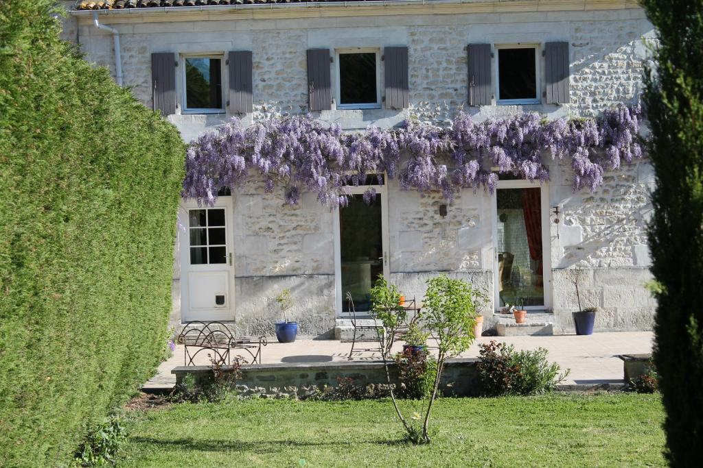 B&B / Chambre d'hôtes A L'Orée du Bois 15 route de chez Touzeau 17460 Rétaud