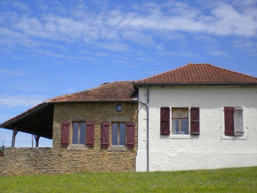 B&B / Chambre d'hôtes Ancienne Ecole Cazaux Villecomtal 32230 Cazaux-Villecomtal
