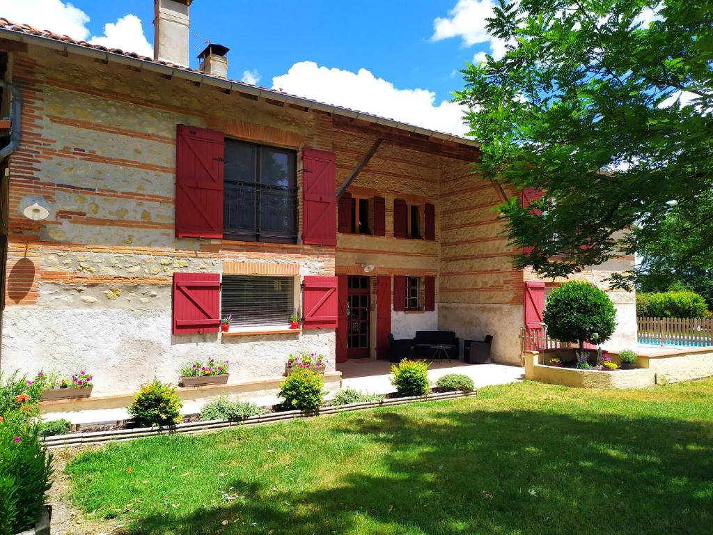 Ânes Et Logis D40, Route de Montesquieu Volvestre, Lieu-dit Grand Sers, 31310 Bax