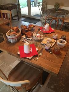 B&B / Chambre d'hôtes Antre Lacs 78 Chemin du Torchon 73410 Saint-Girod Rhône-Alpes