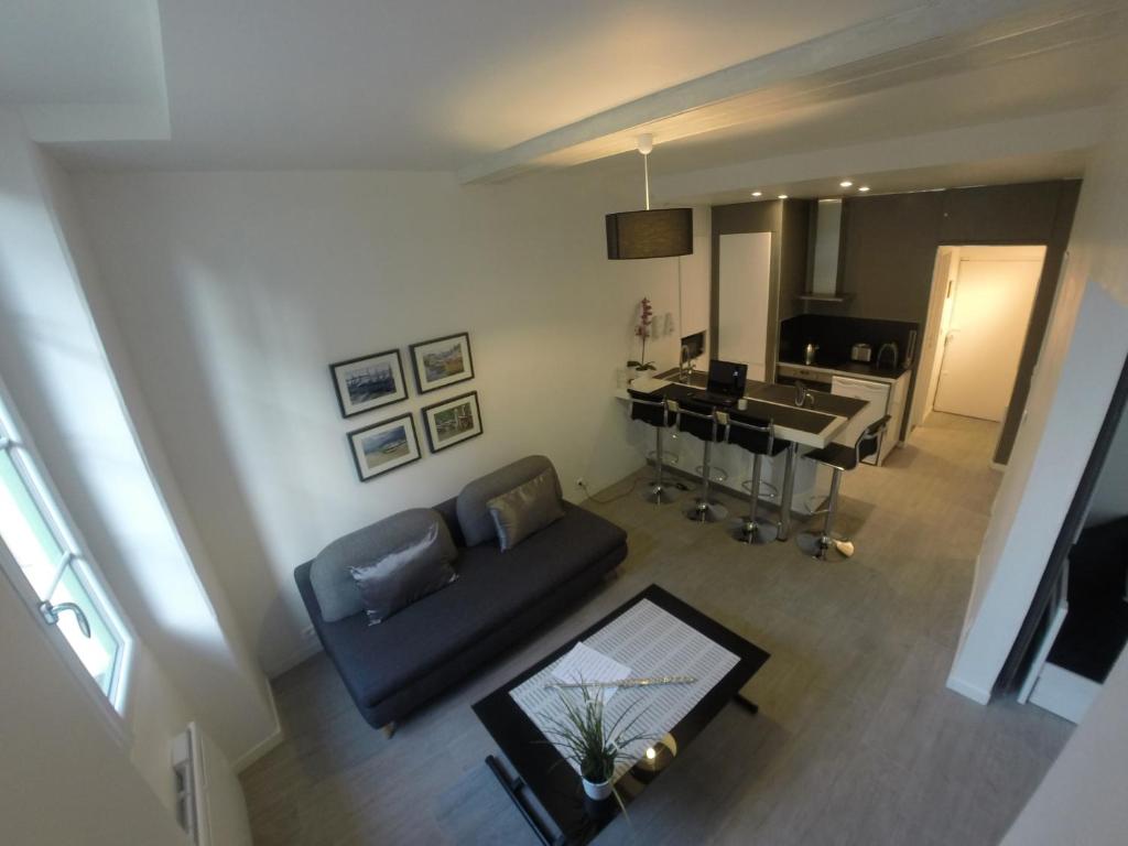 Appleslounge 21368 Dahlem
