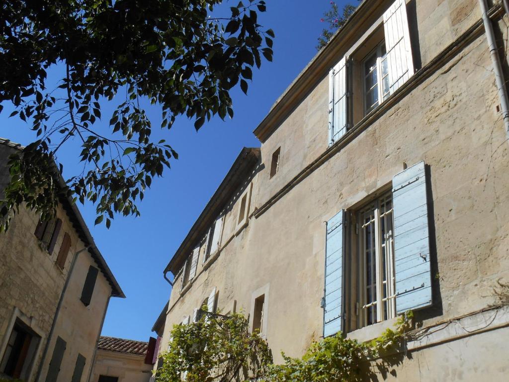 B&B / Chambre d'hôtes Arles Bienvenue 32, Place Balechou 13200 Arles