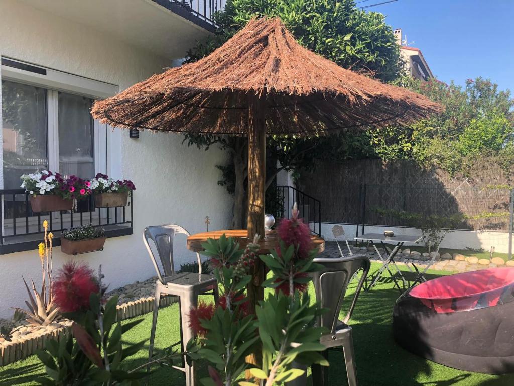 B&B / Chambre d'hôtes Au Bougainvillier 13 rue des Calanques 66000 Perpignan