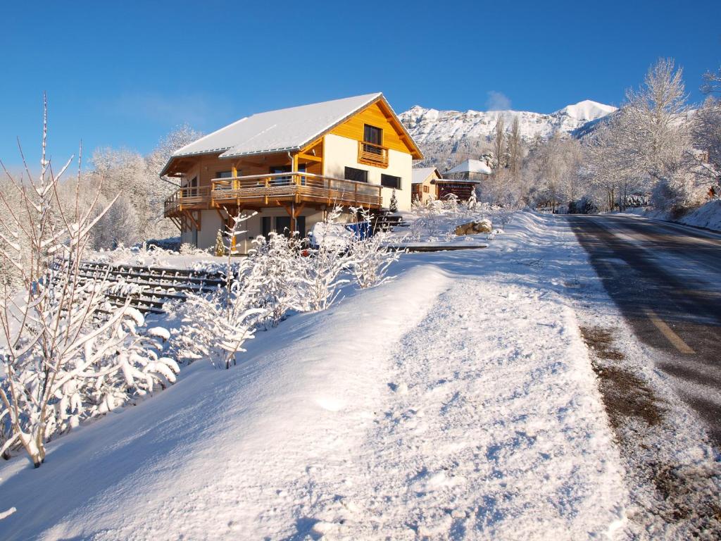 B&B / Chambre d'hôtes Au Chant du Riou Route de Chaillol Pra Ricende 05260 Saint-Michel-de-Chaillol