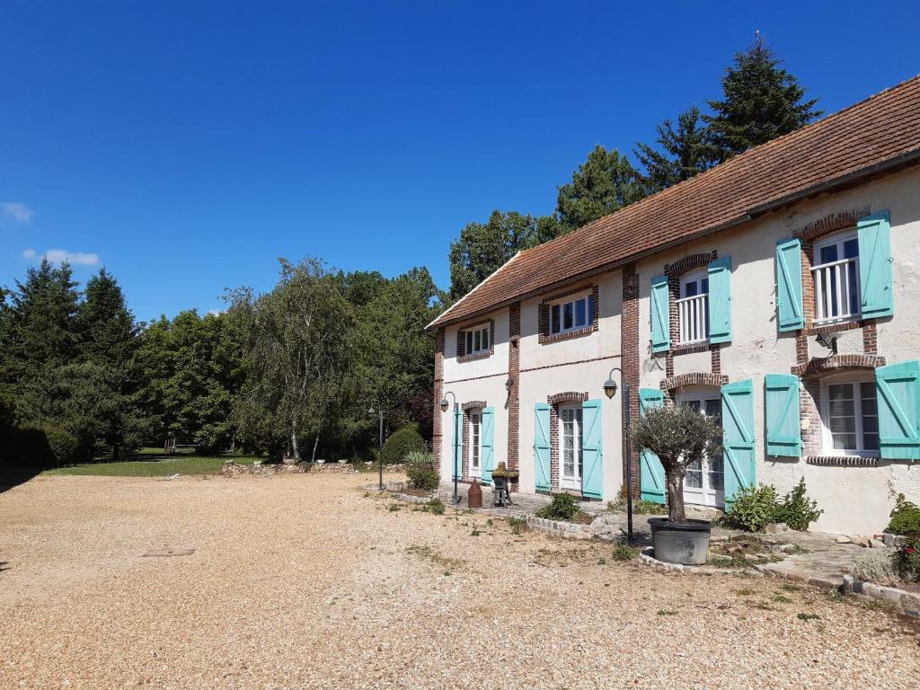 B&B / Chambre d'hôtes Au Charme de l'Eure 19 Rue des Sablons 28130 Villiers-le-Morhier