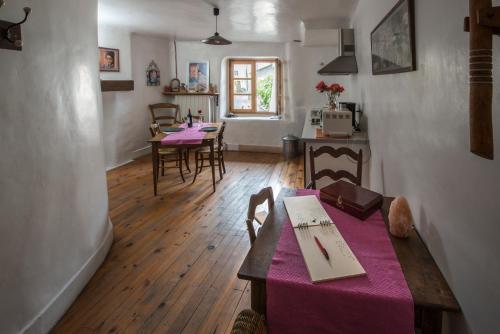 Au Cheval Blanc - appartements et chambres d'hôtes