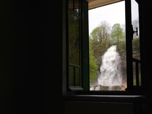 Au Moulin des Fées - Maison d'hôtes Cascades du Hérisson