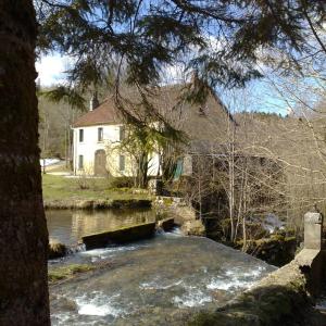 Au Moulin des Fées - Maison d'hôtes Cascades du Hérisson