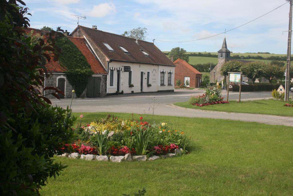 Au Petit Bled 19 La Place, 62132 Hermelinghen