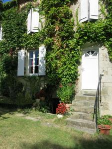 Au Relais de Nèche.