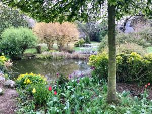 B&B / Chambre d'hôtes Au Vieux Cadran 12 Rue de la Libération Août 1944 27800 Harcourt Normandie