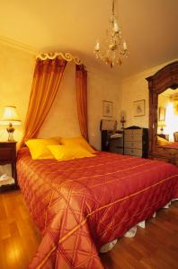 B&B / Chambre d'hôtes Autrefois La Modiste 3 Rue Gambetta 32380 Saint-Clar Midi-Pyrénées