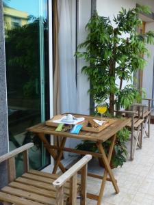 AZORES HOLIDAYS HOUSE -B&B - Suites - Self Check-in KEYBOARD