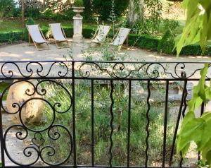 B&B Maison d'Hôtes - Château de Jouques