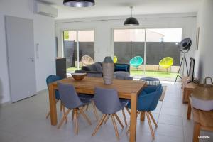 B&B / Chambre d'hôtes BASTIDE 9 Traverse Yves Imbert 9 13580 La Fare-les-Oliviers Provence-Alpes-Côte d\'Azur