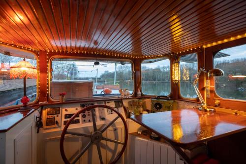 Bateau péniche au coeur de Lille