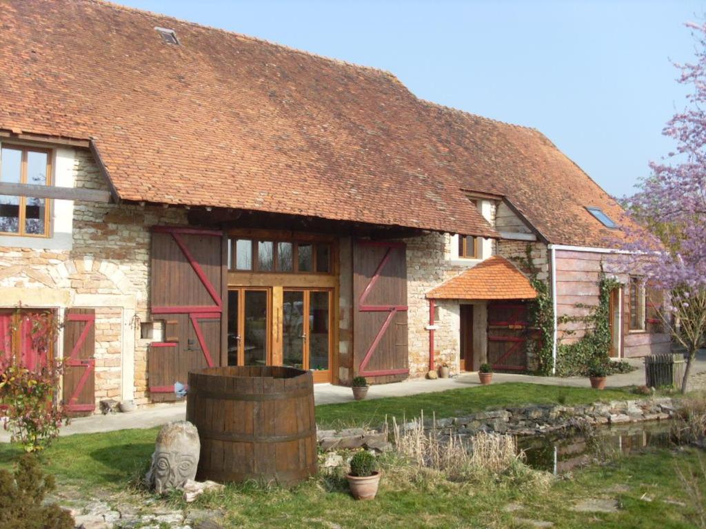 B&B / Chambre d'hôtes Bed and Bourgogne 56 Rue de l'Abergement 71390 Messey-sur-Grosne