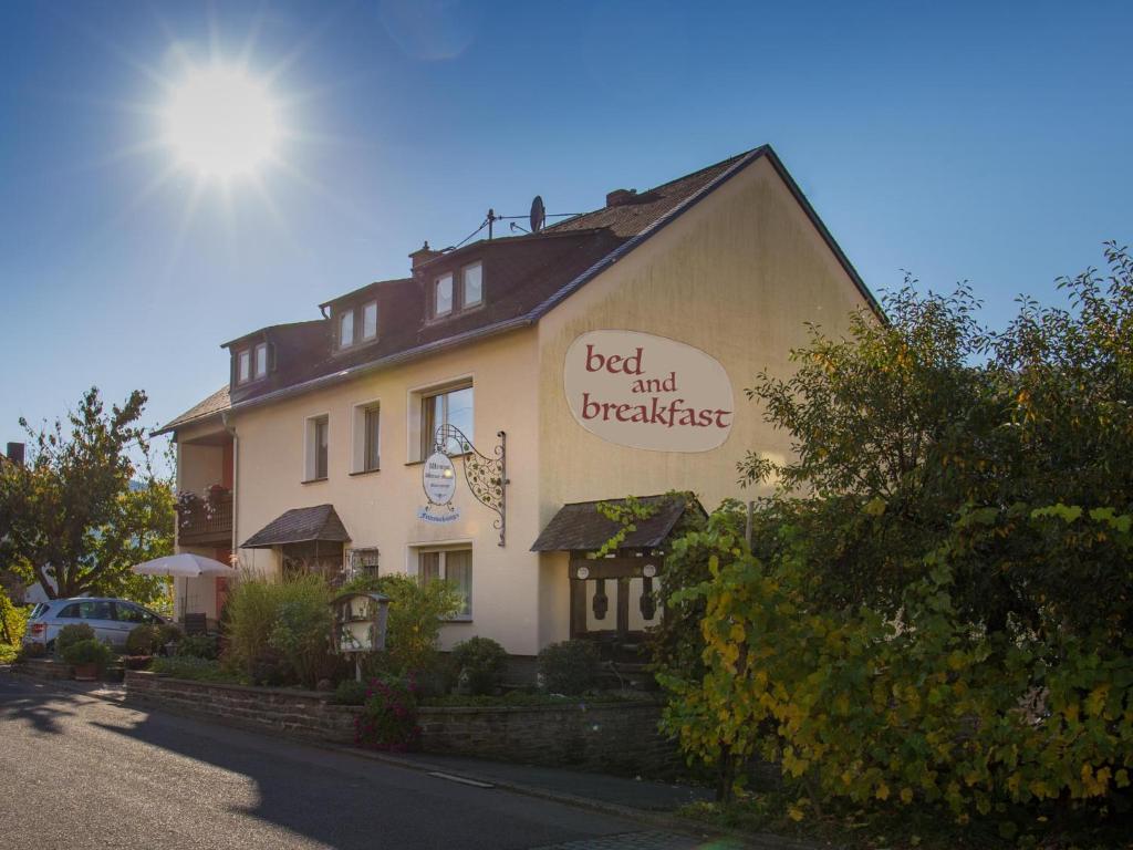 Bed & Breakfast Sandra Müller Schulstrasse 16, 56843 Burg an der Mosel