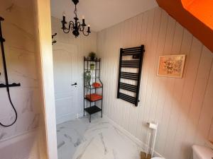 B&B / Chambre d'hôtes Belle Chambre Double Tout Bonnement Bien Les Bonnements 14430 Putot-en-Auge Normandie