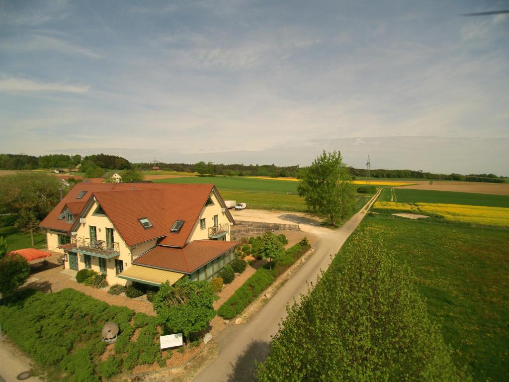 Bett´n Glück - Übernachtung & Frühstück Im Unterdorf 27, 86441 Zusmarshausen