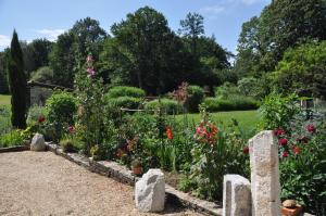 B&B / Chambre d'hôtes Bienvenue au Mas Lieu-dit le Mas 24800 Chalais Aquitaine