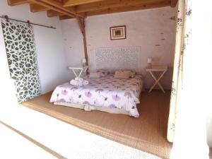 B&B / Chambre d'hôtes Bout de Cote Bout de cote 46190 Lacam-dʼOurcet Midi-Pyrénées