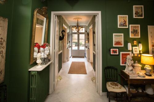 Carcassonne Bed and Breakfast du Palais