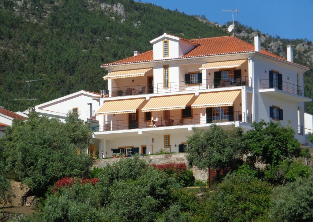 Casa das Estevas Travessa de Cima, Alvaiade, 6030-151 Alvaiade