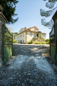 B&B / Chambre d'hôtes Casa de São Caetano de Viseu Rua D. João Crisóstomo Gomes de Almeida, 38 3500-000 Viseu Région Centre