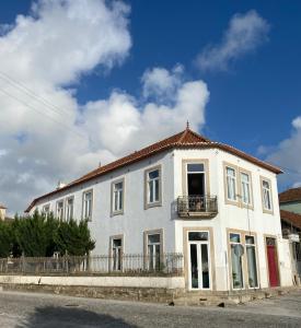 B&B / Chambre d'hôtes Casa dos Caminhos de Santiago 480 Rua de Trás 4485-930 Mosteiró Région Nord