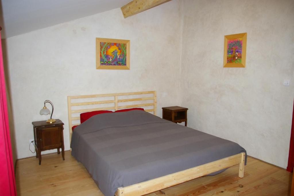 B&B / Chambre d'hôtes Cassiopée 6 Rue Basse 07110 Largentière