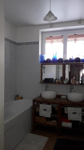 B&B / Chambre d'hôtes Cecile 54 rue des chalets 72000 Le Mans Pays de la Loire