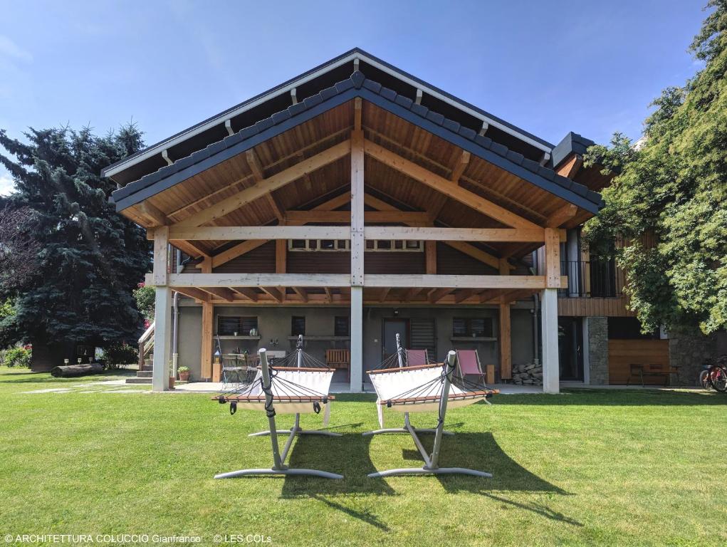 B&B / Chambre d'hôtes Chalet Les Cols - Chambres avec terrasse & jardin - proche de la nouvelle gare 83 Rue Nicolas Martin 73300 Saint-Jean-de-Maurienne