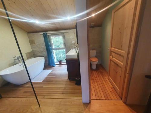 Chambre accès séparé, vignes, océan et Bordeaux