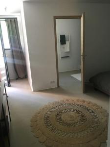 B&B / Chambre d'hôtes Chambre avec petit-déjeuner en Provence Luberon 39 Rue des Petites Aires 84240 La Tour-dʼAigues Provence-Alpes-Côte d\'Azur