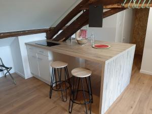 B&B / Chambre d'hôtes Chambre bohème au domaine de Fangorn 87 Les Tourneurs 58370 Glux Bourgogne