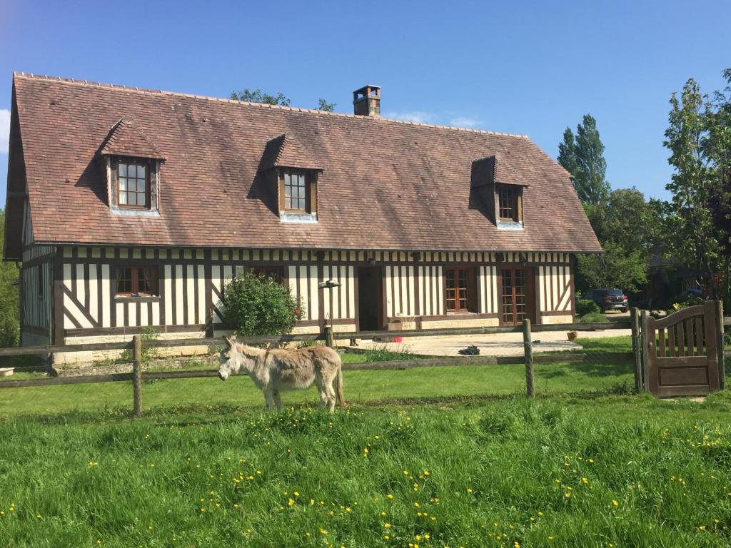 B&B / Chambre d'hôtes Chambre chez Corinne 780, route du Theil 14600 Fourneville