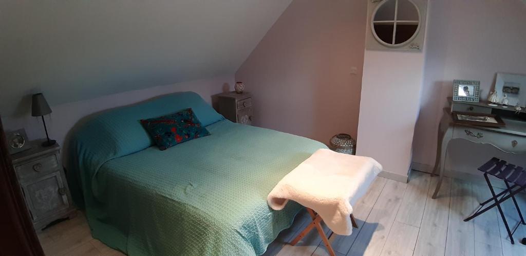 B&B / Chambre d'hôtes chambre chez l'habitant 9 rue de la boulaie 72650 Trangé