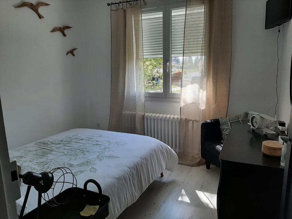 CHAMBRE CHEZ L'HABITANT 39 Avenue Maurice Thorez, 71230 Saint-Vallier