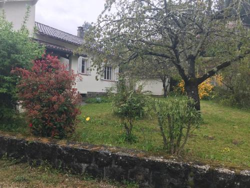 Chambre cosy, calme, dans maison privée à 1,5 km village