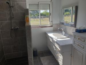 B&B / Chambre d'hôtes Chambre d'hôte de l'élevage du Lattay lieu dit Les Varennes 49330 Châteauneuf-sur-Sarthe Pays de la Loire