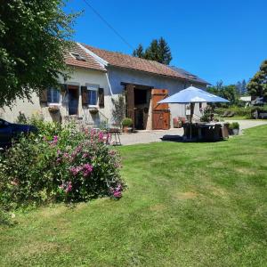 B&B / Chambre d'hôtes Chambre d'hôte Le Châtaignier Les Fevbres 58230 Planchez Bourgogne